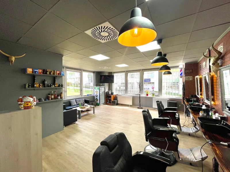 T&T Barber Shop — barber shop (photo 4)